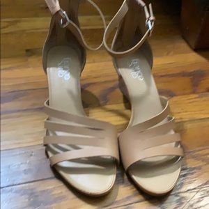 Beige leather sandals; size 8